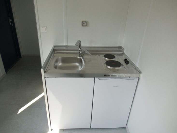 20ft accommodatie container met keuken en toilet